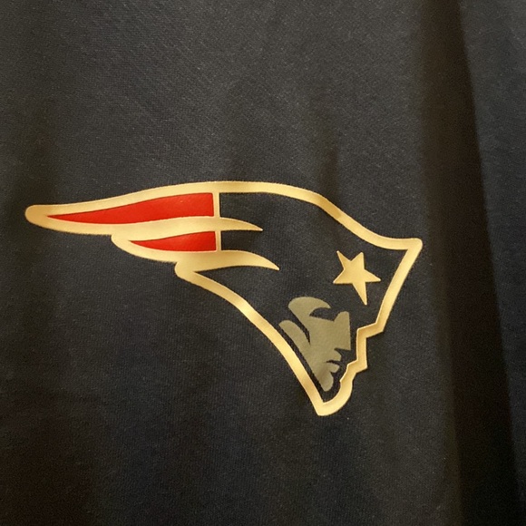 New England Patriots long sleeve top - Picture 2 of 6